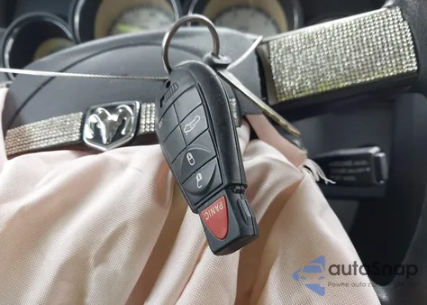 2010 Dodge Charger Sxt z USA, uszkodzony, nr VIN 2B3CA3CV0AH301045